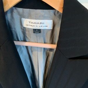 Tahari blazer
